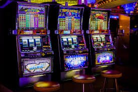 phjewel Slots casino-style slot games displayed on a mobile phone screen